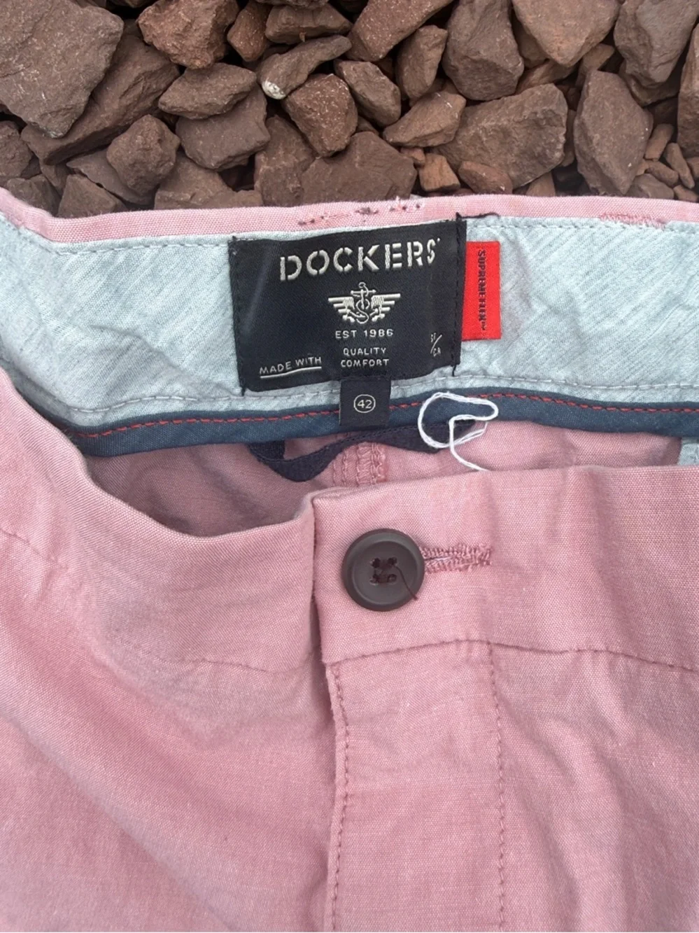 Dockers light pink